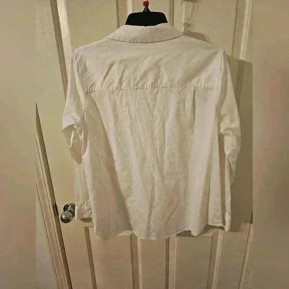 Soft Surroundings White Soft Long Sleeve Button Down Size Petite L - Picture 5 of 7